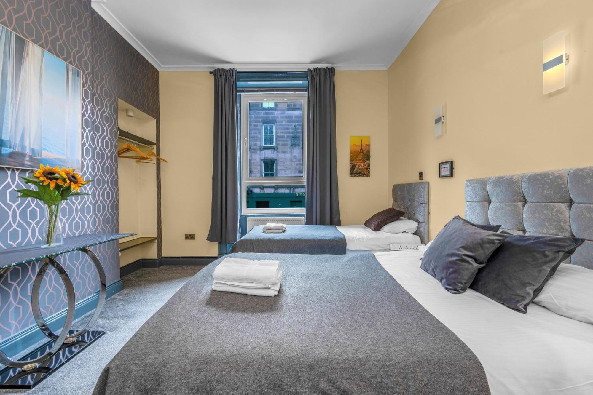 Cosy Modern City Centre Flat Edimburgo Exterior foto