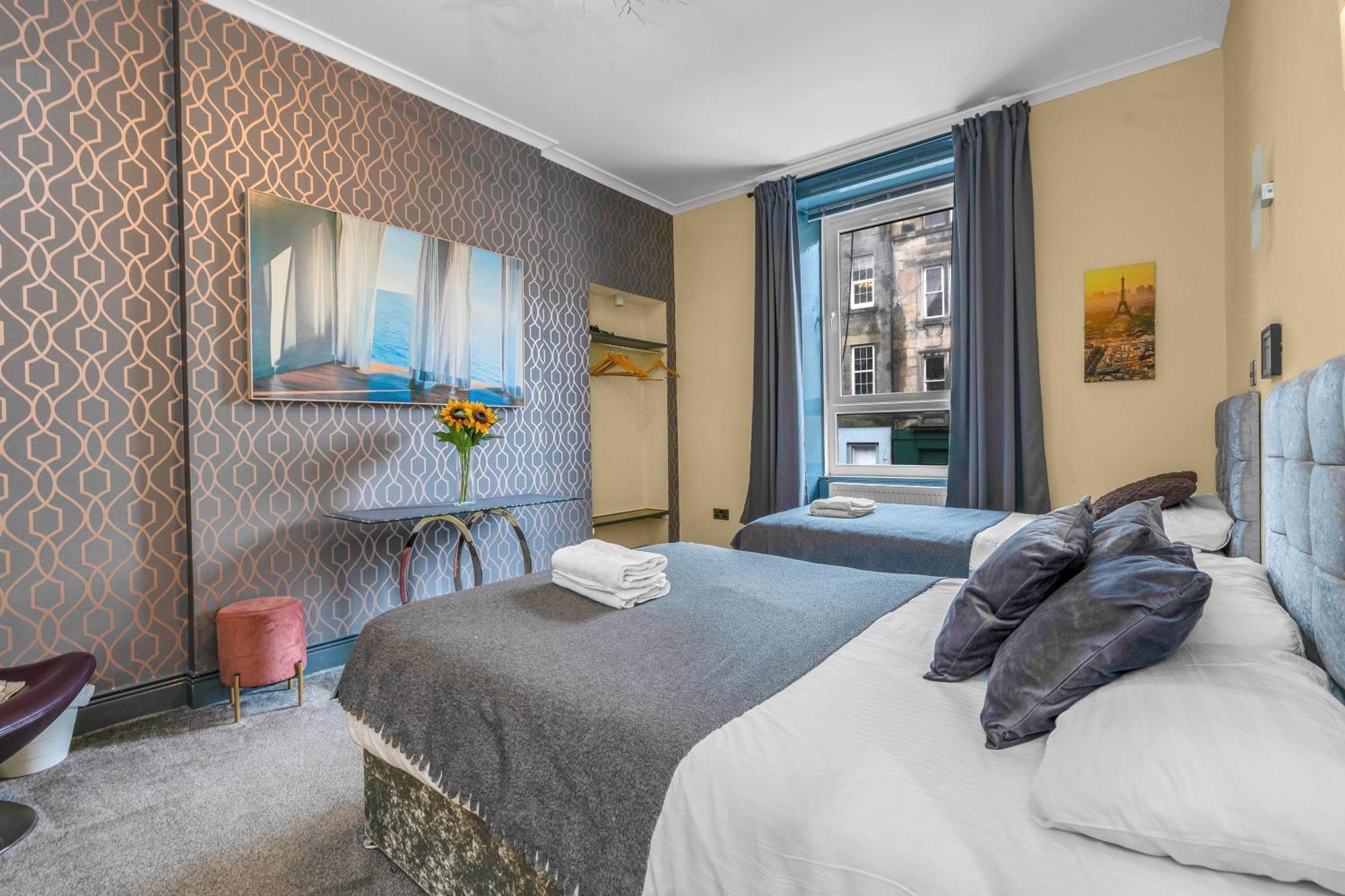 Cosy Modern City Centre Flat Edimburgo Exterior foto